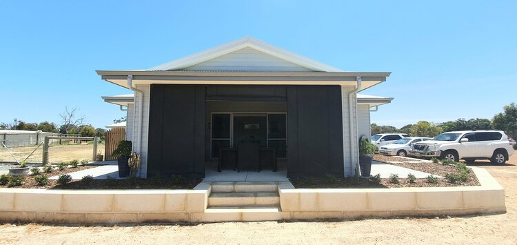 Transportable home alfresco WA